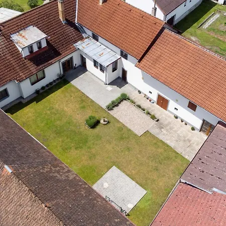 U Lávky Venkovský dům *